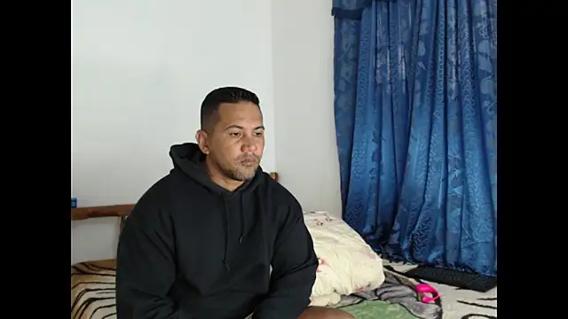 Snapshot of lover_1994 chatting on 01.09.25 lover 1994 online show from 01.09.25