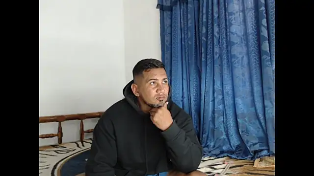 Snapshot of lover_1994 chatting on 02.12.25 lover 1994 online show from 02.12.25