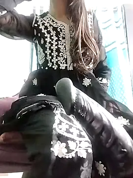 Noor Darliing online show from 01.07.25