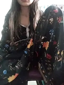 Snapshot of Noor_Darliing chatting on 01.11.25 Noor Darliing online show from 01.11.25