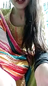 Snapshot of Noor_Darliing chatting on 01.25.25 Noor Darliing online show from 01.25.25