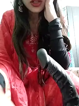 Snapshot of Noor_Darliing chatting on 01.27.25 Noor Darliing online show from 01.27.25