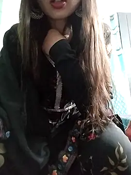 Snapshot of Noor_Darliing chatting on 02.12.25 Noor Darliing online show from 02.12.25