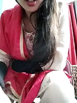 Snapshot of Noor_Darliing chatting on 03.14.25 Noor Darliing online show from 03.14.25