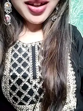 Snapshot of Noor_Darliing chatting on 03.18.25 Noor Darliing online show from 03.18.25