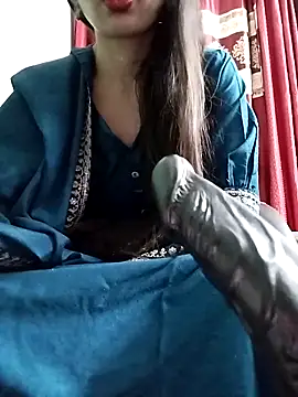 Snapshot of Noor_Darliing chatting on 11.13.25 Noor Darliing online show from 11.13.25