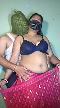 Snapshot of hotty_Sexy-couple chatting on 03.18.25 hotty Sexy-couple online show from 03.18.25