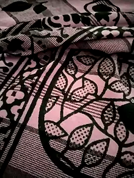 Snapshot of nimmiqueen555 chatting on 11.19.25 nimmiqueen555 online show from 11.19.25