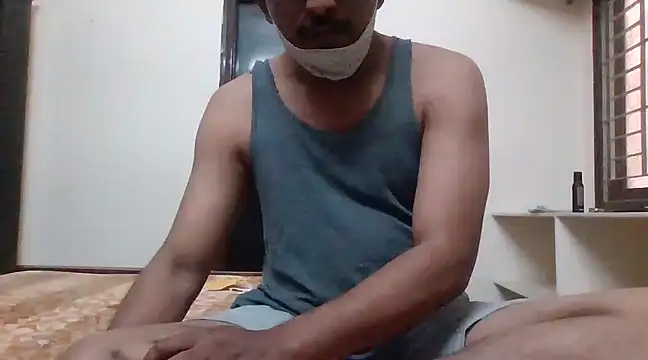 Snapshot of hydhunk29 chatting on 01.14.25 hydhunk29 online show from 01.14.25