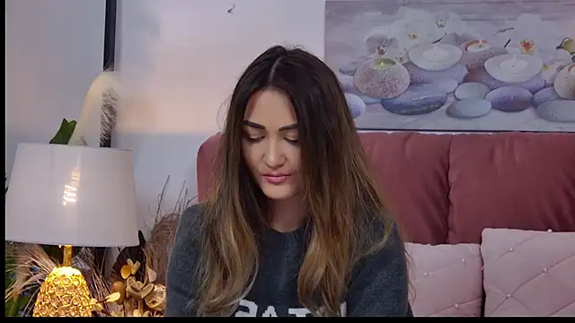 Snapshot of NicolLopeze chatting on 01.03.25 NicolLopeze online show from 01.03.25