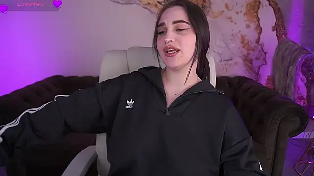 Snapshot of JeysyPotter chatting on 02.08.25 JeysyPotter online show from 02.08.25