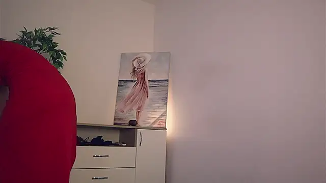 Snapshot of Misslullu chatting on 02.20.25 Misslullu online show from 02.20.25