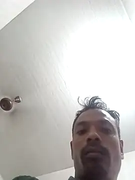 Snapshot of Lent_Medium chatting on 10.02.25 Lent Medium online show from 10.02.25