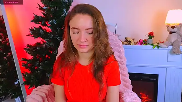 Snapshot of ___Emily___ chatting on 12.25.24 Emily online show from 12.25.24