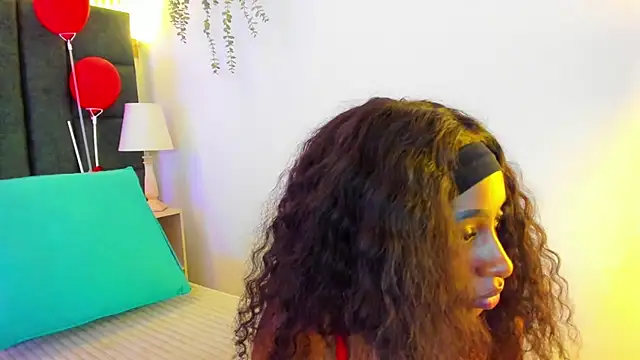 Snapshot of AntonellaaHot chatting on 02.19.25 AntonellaaHot online show from 02.19.25