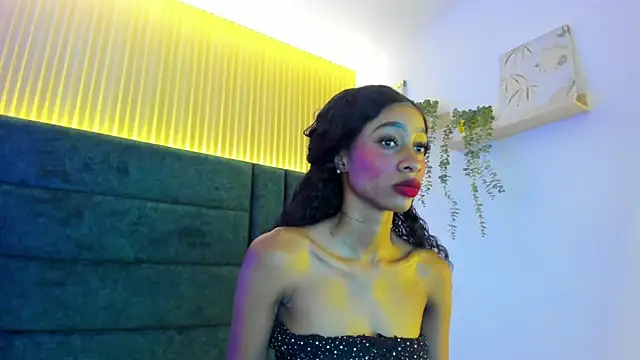 Snapshot of AntonellaaHot chatting on 03.14.25 AntonellaaHot online show from 03.14.25