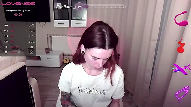 Snapshot of RinaDevil chatting on 12.19.24 RinaDevil online show from 12.19.24