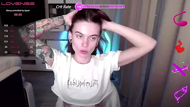 Snapshot of RinaDevil chatting on 12.20.24 RinaDevil online show from 12.20.24