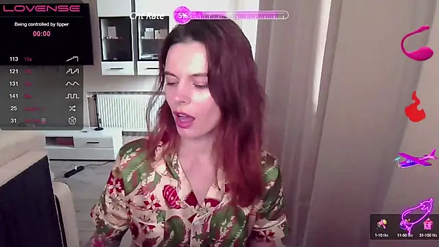 Snapshot of RinaDevil chatting on 03.22.25 RinaDevil online show from 03.22.25