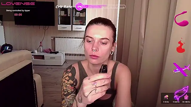 Snapshot of RinaDevil chatting on 09.14.25 RinaDevil online show from 09.14.25