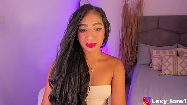 Snapshot of Lexy_lore1 chatting on 10.07.25 Lexy lore1 online show from 10.07.25