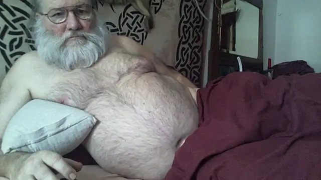Snapshot of SexySantaC chatting on 01.08.25 SexySantaC online show from 01.08.25