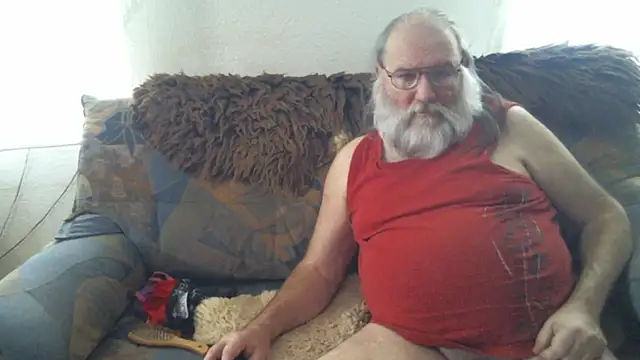 Snapshot of SexySantaC chatting on 01.14.25 SexySantaC online show from 01.14.25