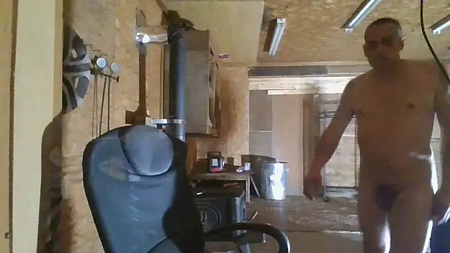 Snapshot of hardcok4u2abuse40 chatting on 01.31.25 hardcok4u2abuse40 online show from 01.31.25