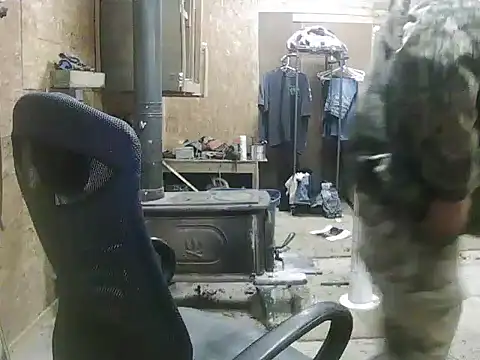 Snapshot of hardcok4u2abuse40 chatting on 02.19.25 hardcok4u2abuse40 online show from 02.19.25