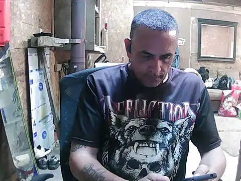 Snapshot of hardcok4u2abuse40 chatting on 10.02.25 hardcok4u2abuse40 online show from 10.02.25