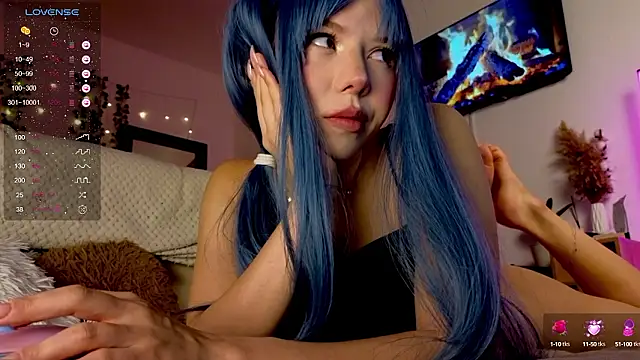 Snapshot of Juliette_Sunshine chatting on 12.07.24 Juliette Sunshine online show from 12.07.24