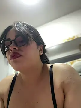 Snapshot of andra_rose chatting on 01.07.25 andra rose online show from 01.07.25