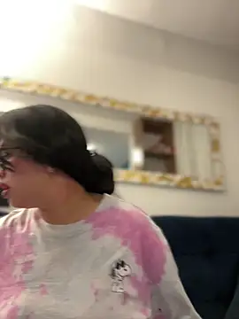 Snapshot of andra_rose chatting on 02.09.25 andra rose online show from 02.09.25