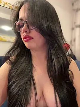 Snapshot of andra_rose chatting on 02.17.25 andra rose online show from 02.17.25