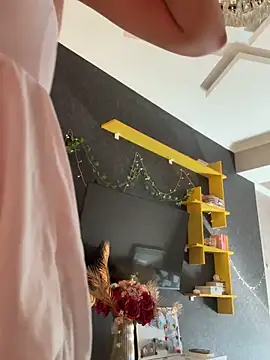 Snapshot of Tasty_Nora chatting on 09.23.25 Tasty Nora online show from 09.23.25