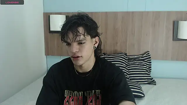 AlbertBernal69 online show from 02.17.25