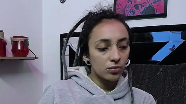 Snapshot of ORIANNA_BODMOD chatting on 12.03.24 ORIANNA BODMOD online show from 12.03.24