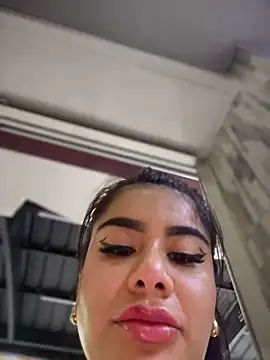 Snapshot of Insane_Issa chatting on 03.02.25 Insane Issa online show from 03.02.25