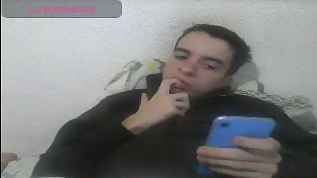 Snapshot of Tombgy07 chatting on 12.21.24 Tombgy07 online show from 12.21.24