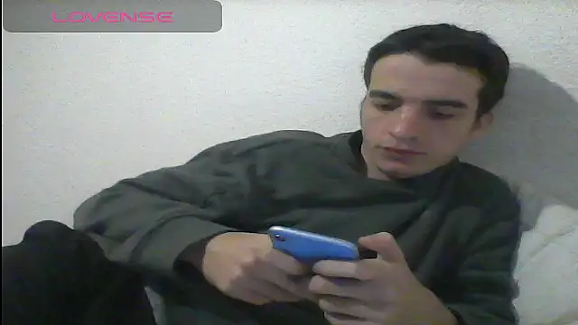 Snapshot of Tombgy07 chatting on 01.20.25 Tombgy07 online show from 01.20.25