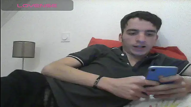 Snapshot of Tombgy07 chatting on 02.20.25 Tombgy07 online show from 02.20.25