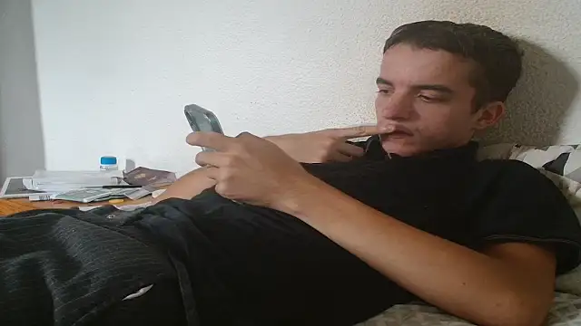 Snapshot of Tombgy07 chatting on 09.14.25 Tombgy07 online show from 09.14.25