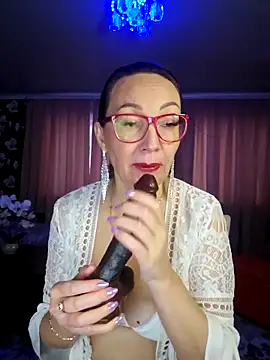 Snapshot of LybovNTV chatting on 03.11.25 LybovNTV online show from 03.11.25