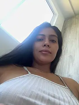 Snapshot of Sophie__Foxxx chatting on 01.21.25 Sophie Foxxx online show from 01.21.25