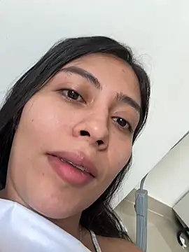 Snapshot of Sophie__Foxxx chatting on 02.05.25 Sophie Foxxx online show from 02.05.25