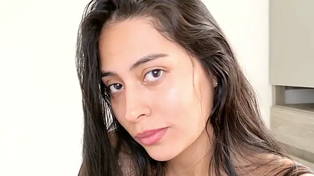 Snapshot of Sophie__Foxxx chatting on 02.19.25 Sophie Foxxx online show from 02.19.25
