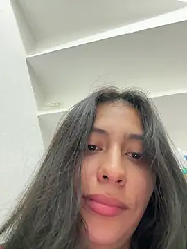 Snapshot of Sophie__Foxxx chatting on 02.20.25 Sophie Foxxx online show from 02.20.25