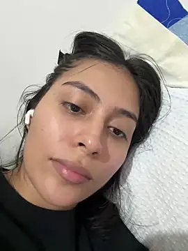 Snapshot of Sophie__Foxxx chatting on 02.28.25 Sophie Foxxx online show from 02.28.25