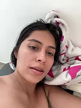 Snapshot of Sophie__Foxxx chatting on 03.04.25 Sophie Foxxx online show from 03.04.25