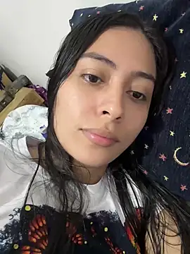 Snapshot of Sophie__Foxxx chatting on 03.15.25 Sophie Foxxx online show from 03.15.25